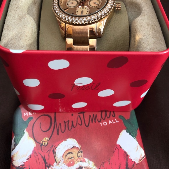 Fossil Multifunctional Rose-Tone Watch - Picture 3 of 4